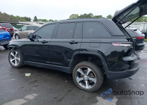 2023 Jeep Grand Cherokee 4Xe z USA, uszkodzony, nr VIN 1C4RJYB62PC582194